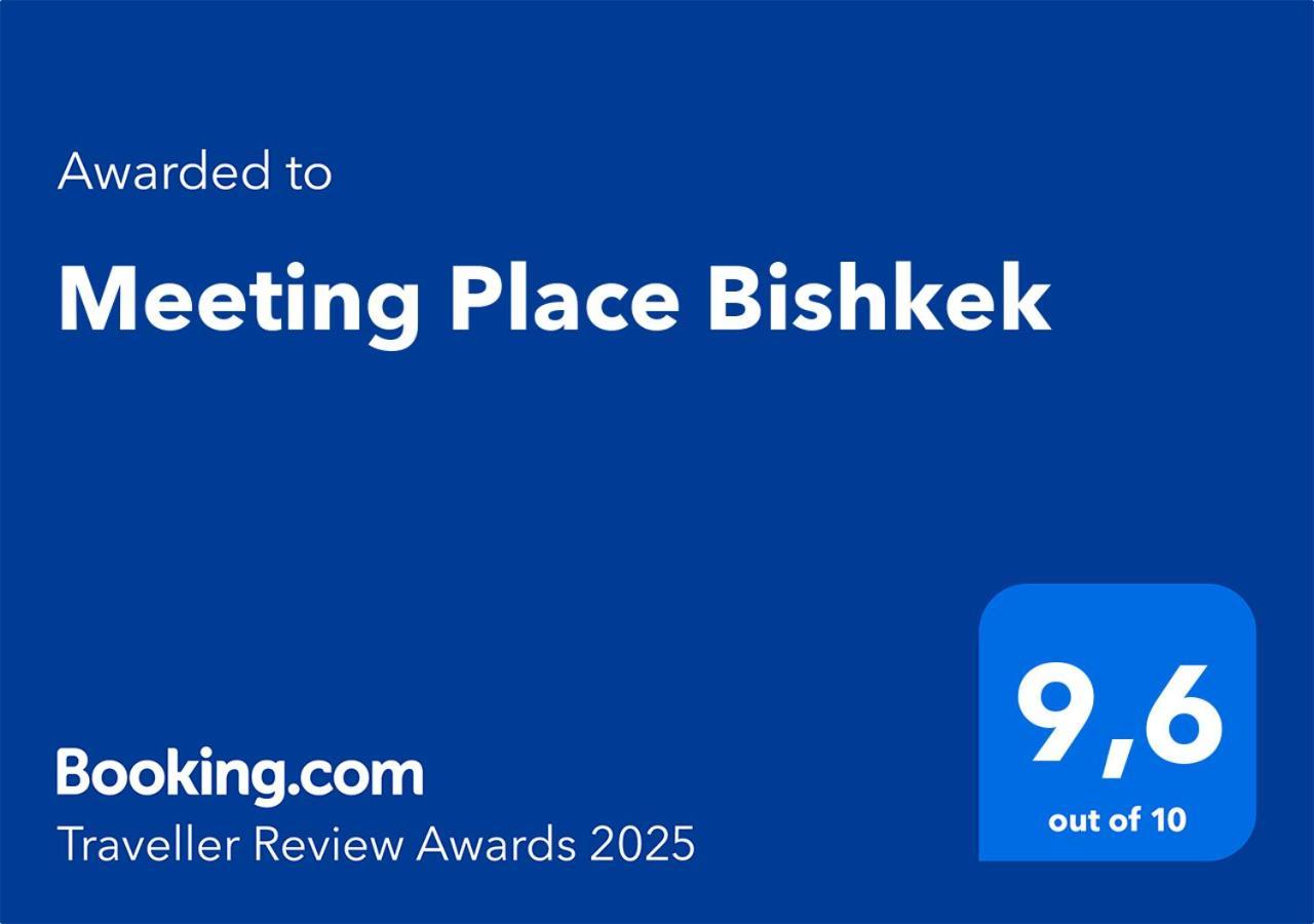 Meeting Place Bisjkek Buitenkant foto